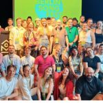 Ryhmäkuva Berling Song Fest biisileirin osallistujista